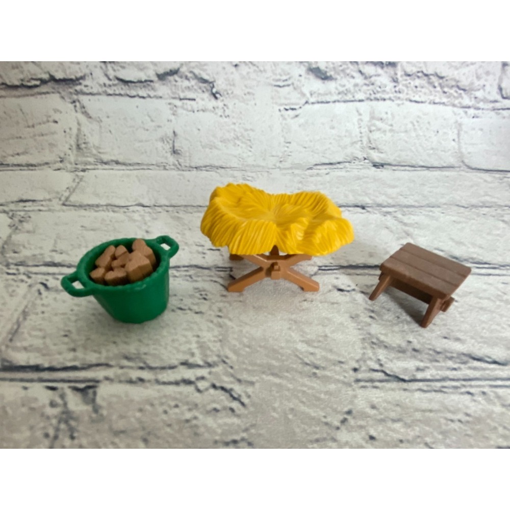 Vintage Playmobil Nativity 3367 Lot Of 3 Manger, Bucket With Wood, Table